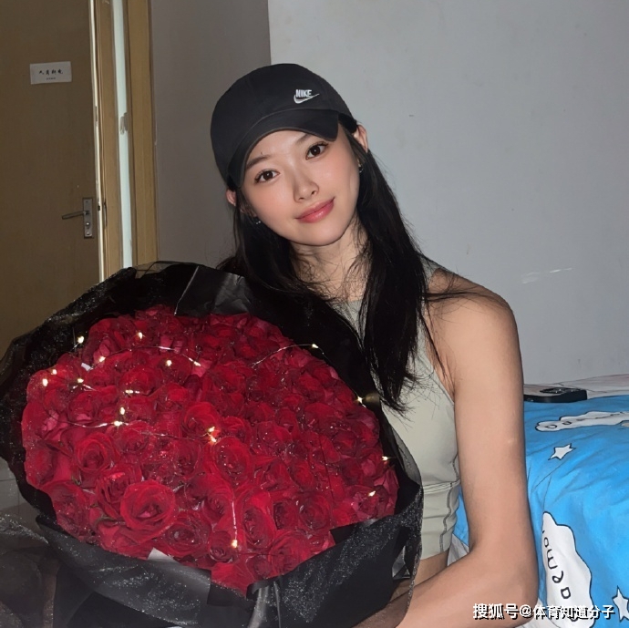 昔日皇马巨星如今成曼联包袱,赖着不走,红魔4年要花1.6亿,血亏