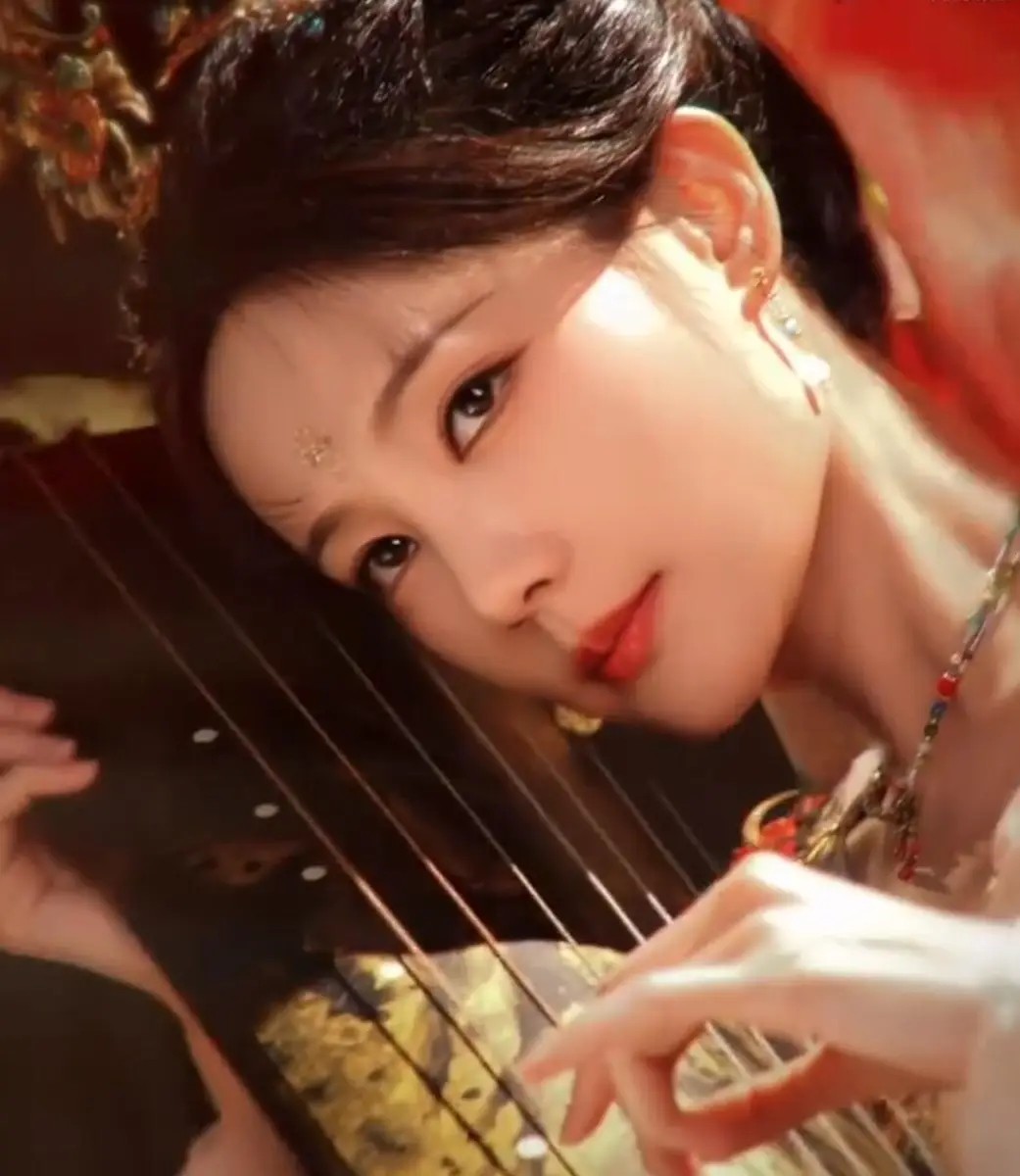 痛失奥斯卡影后，传奇女星一度染毒，经历3段失败婚姻！