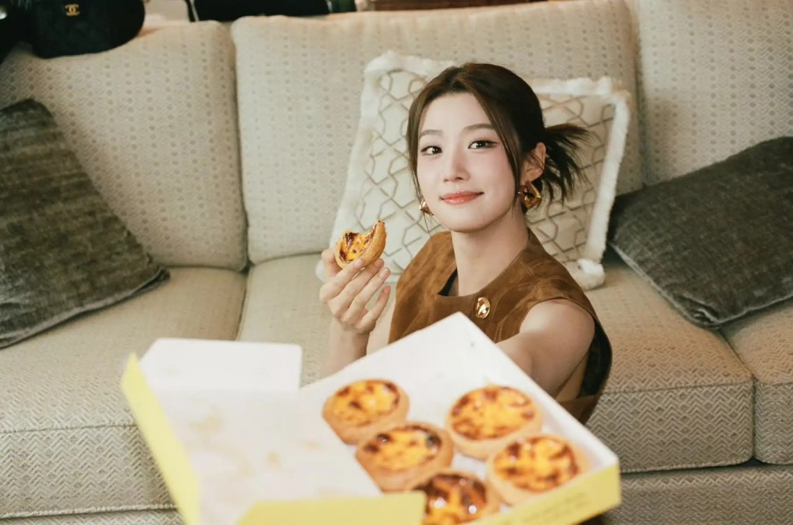 演员孙浩当街小便！明知故犯暴露对文明底线的轻视