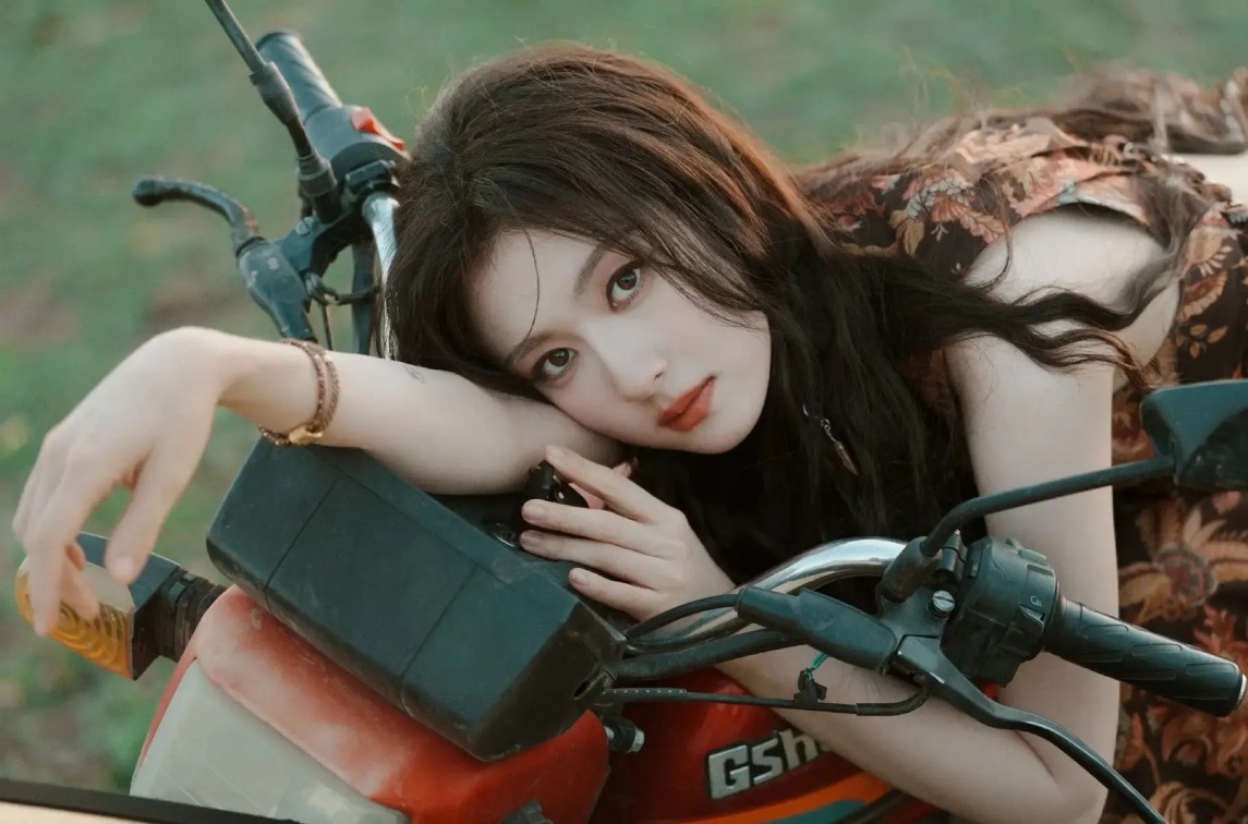 一季度内地净关店128家，周大福“一口价”金饰涨价搁置，黄金跌透了吗？